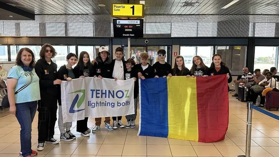 TehnoZ Lightning Bolts team